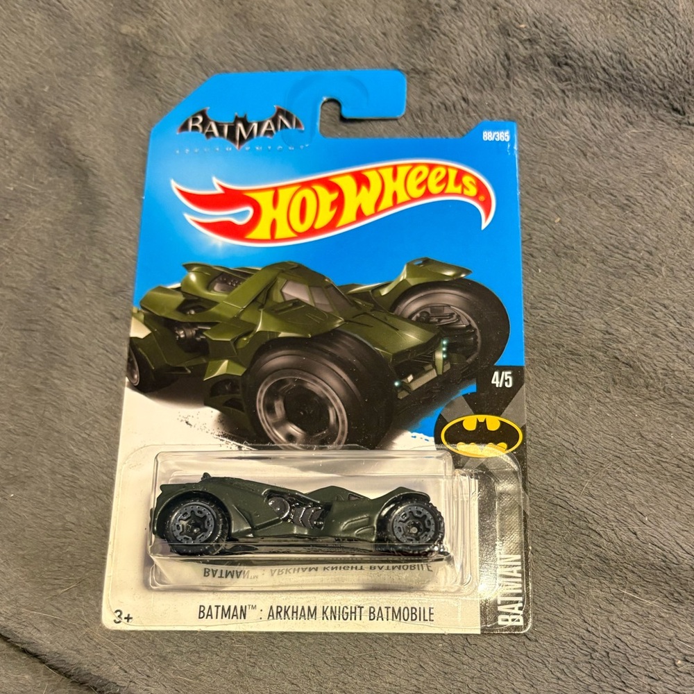 🥦5/$25🥦 Hot Wheels Batman: Arkham Knight Batmobile